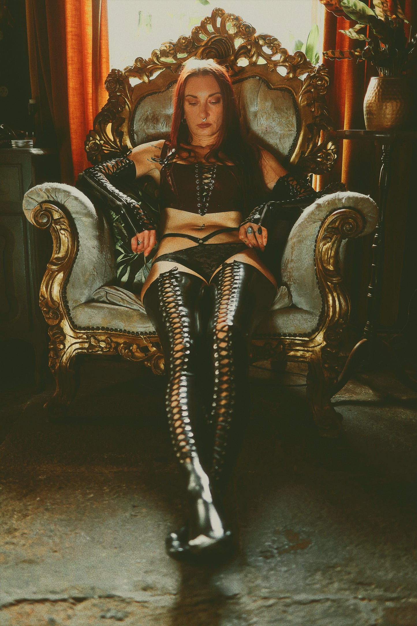 Lace-up Latex stockings