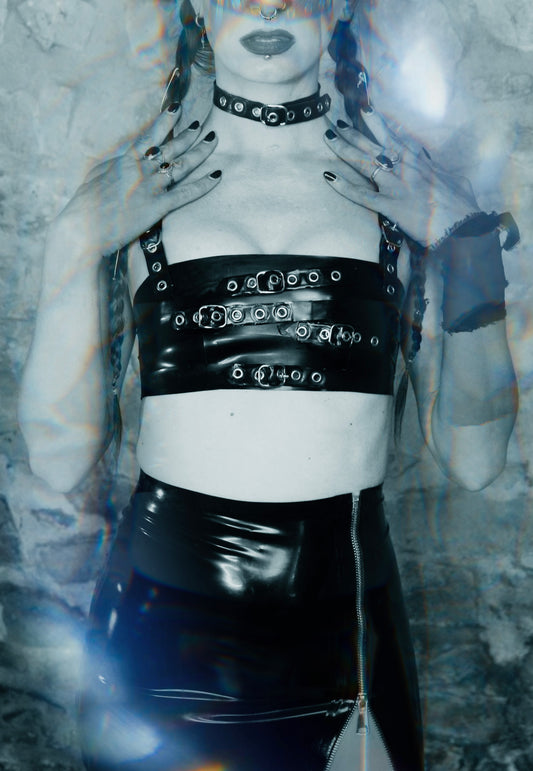 Buckle crop top