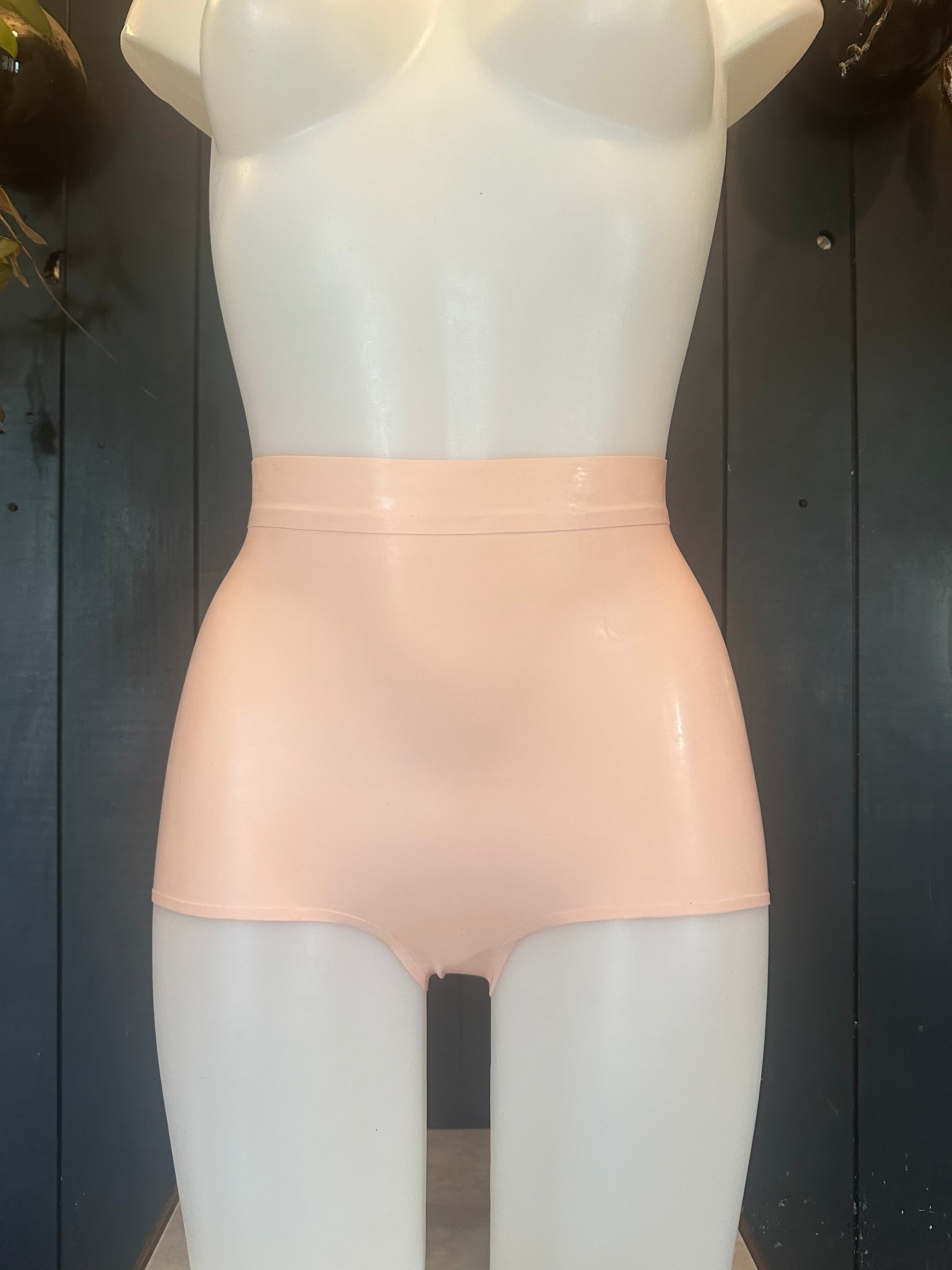 Eustratia baby pink latex low leg briefs with waistband and 0.5cm trim, size XS