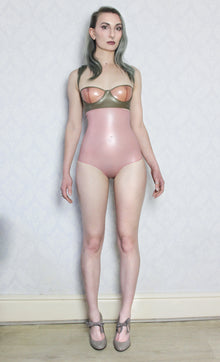 Close detail of the contrast coloured cups on the latex balconette bra